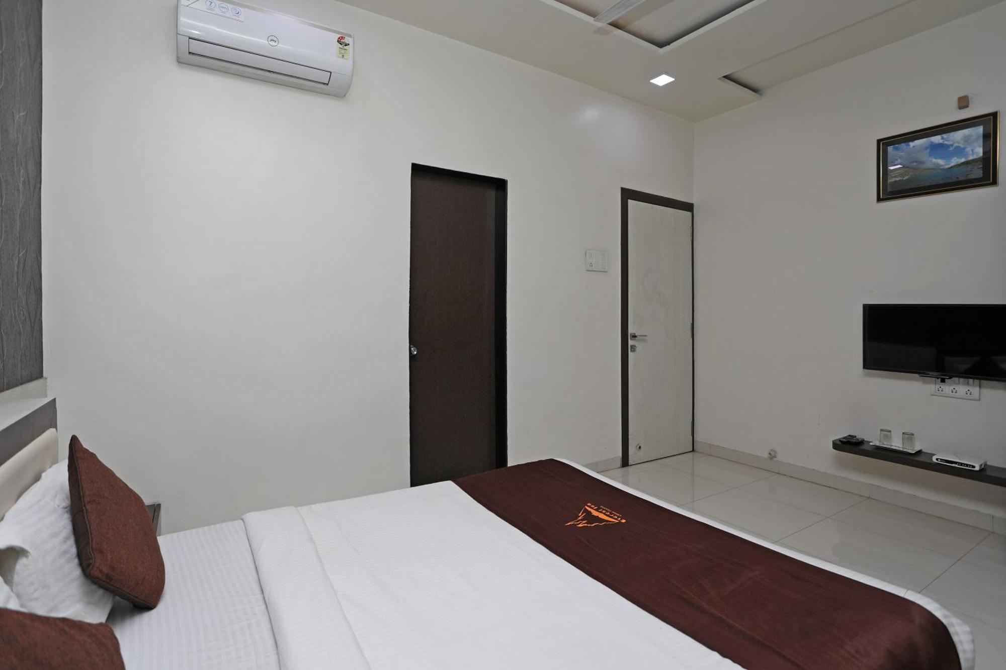 Hotel O Everest Inn Hotel Pune Dış mekan fotoğraf
