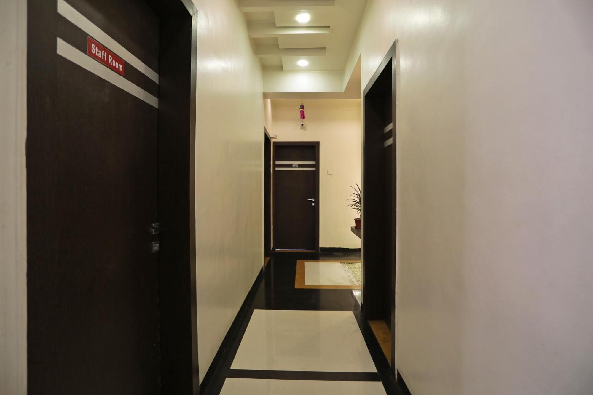 Hotel O Everest Inn Hotel Pune Dış mekan fotoğraf